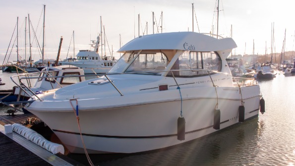 How to Prepare Your Boat for Sale - Dufour 32