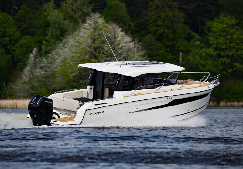 Parker 720 Adventure, more model options, 790 Explorer