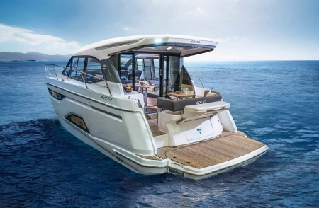 bavaria r40 coupe new boat for sale - malahide boats image 1