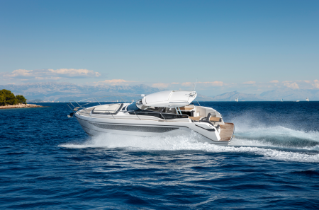 new bavaria sr35 - malahide boats image 4