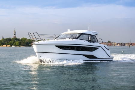 new bavaria sr35 - malahide boats image 2