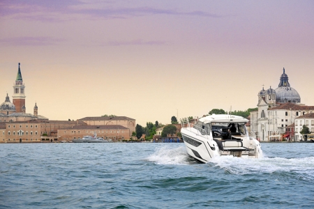 new bavaria sr35 - malahide boats image 5