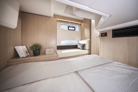new bavaria sr35 - malahide boats image 5