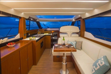 bavaria virtess 420 coupe new boat for sale - malahide boats image 1