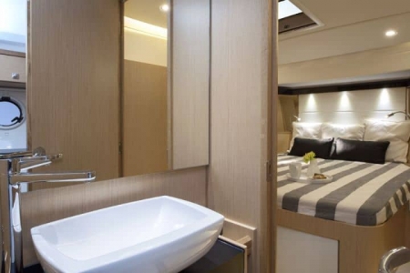 bavaria virtess 420 coupe new boat for sale - malahide boats image 4