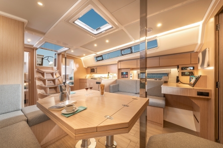 bavaria c42 new boat for sale - malahide boat sales image 3