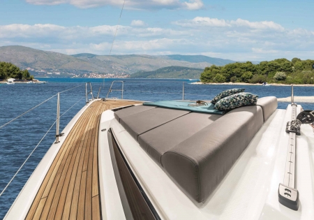 bavaria c42 new boat for sale - malahide boat sales image 6