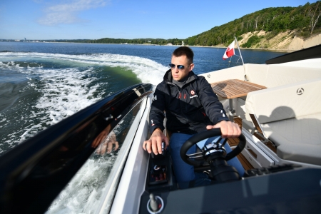 parker 720 adventure, new boat for sale - malahide boats  image 2