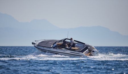 parker 780 escape, new boat for sale - malahide boats  image 3