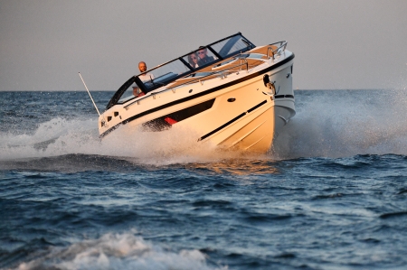 parker 910 odyssey, new boat for sale - malahide boats  image 3