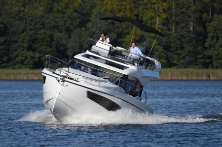 parker monaco 110 fly, new boat for sale - malahide boats  image 5