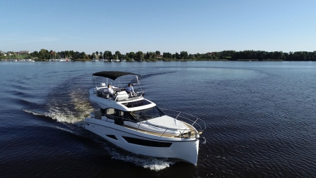 parker monaco 110 fly, new boat for sale - malahide boats  image 6