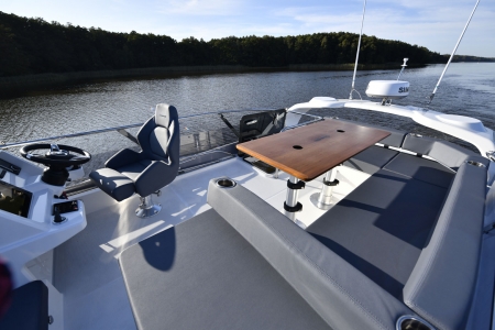 parker monaco 110 fly, new boat for sale - malahide boats  image 4