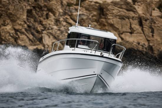 Parker 700 Pilothouse