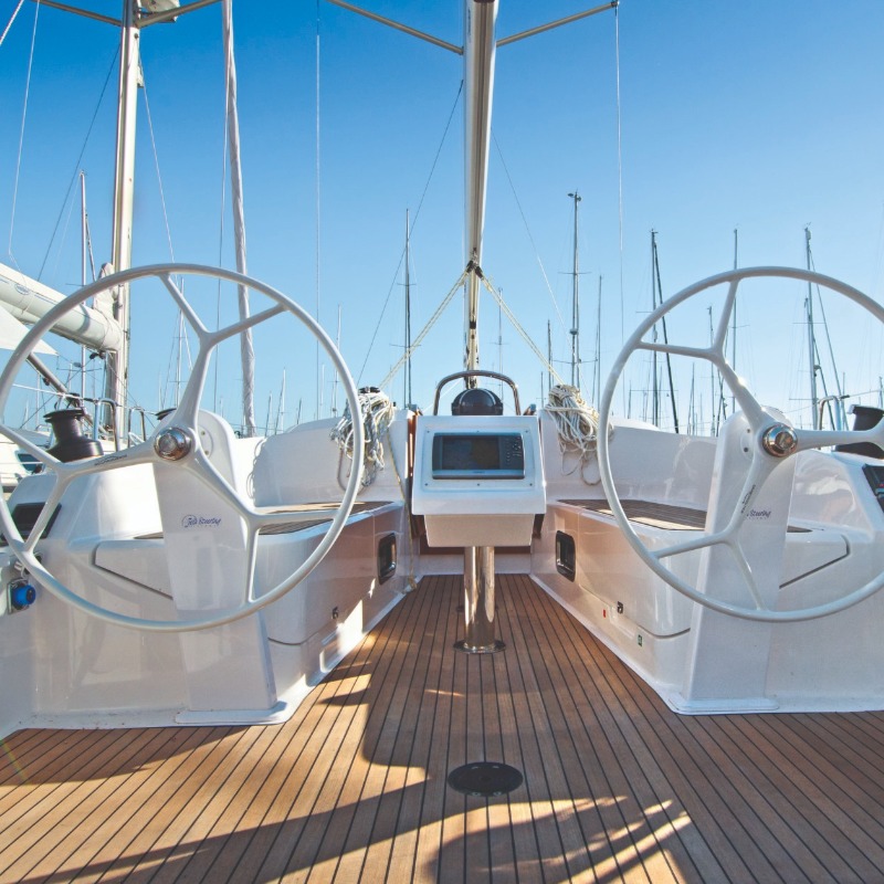 Bavaria Cruiser 37,  sporty sailing