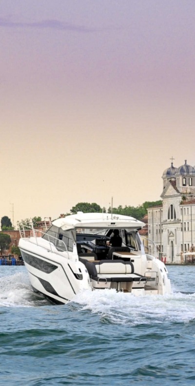 Bavaria SR35, yachts