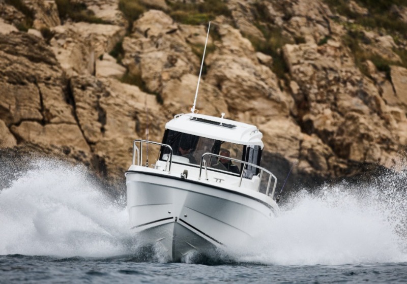 Parker 660 more options, 700 Pilothouse
