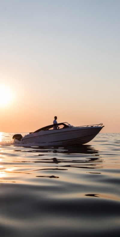 Parker 630, bow rider