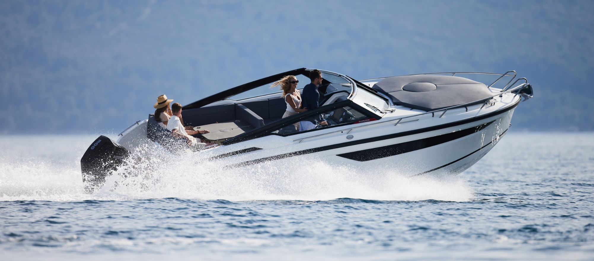 Malahide Boat Sales, Parker 800 Cruiser