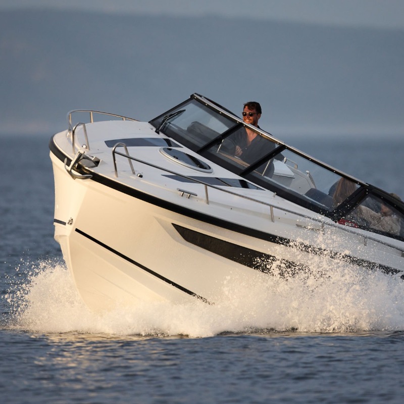 Parker 800 Cruiser, day cruiser, weekend boat
